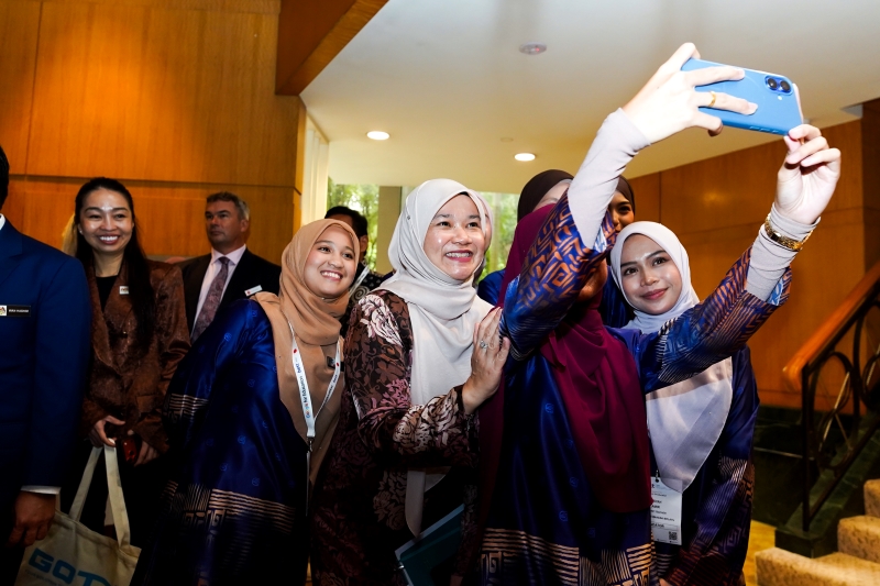Bagaimana pemimpin pendidikan 'memimpin' dengan AI