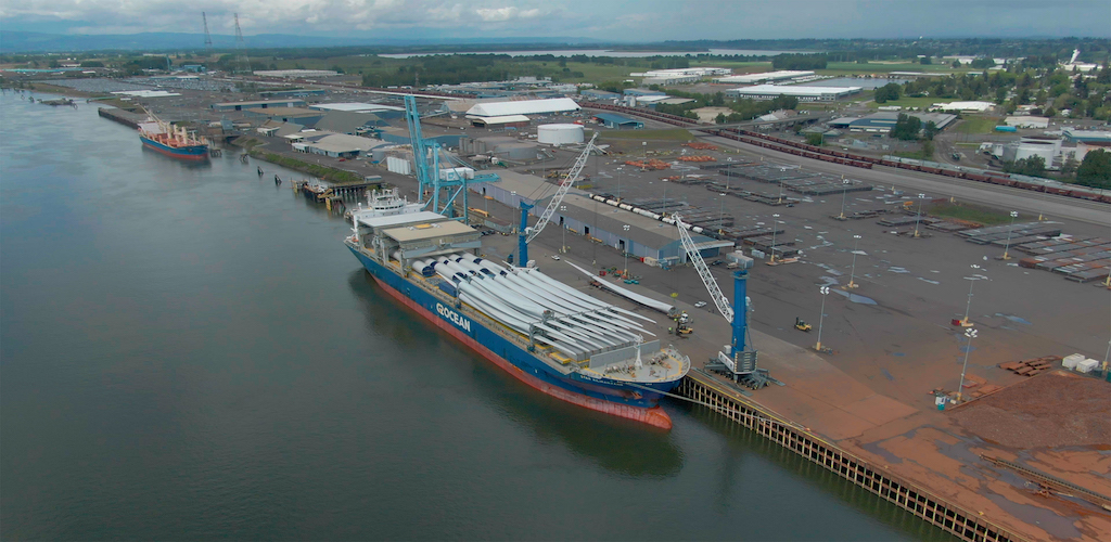 Breakbulk Port Of Vancouver Moves Record Blade Cargo