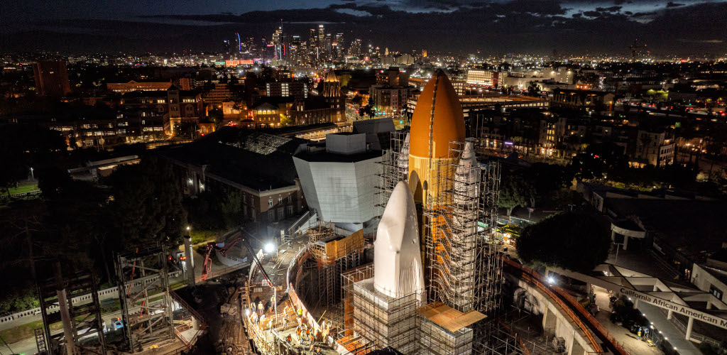 Endeavour Makes Final Journey With Bragg