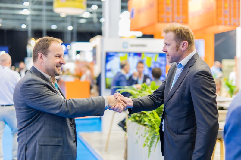 Network with 11,000+ industry professionals